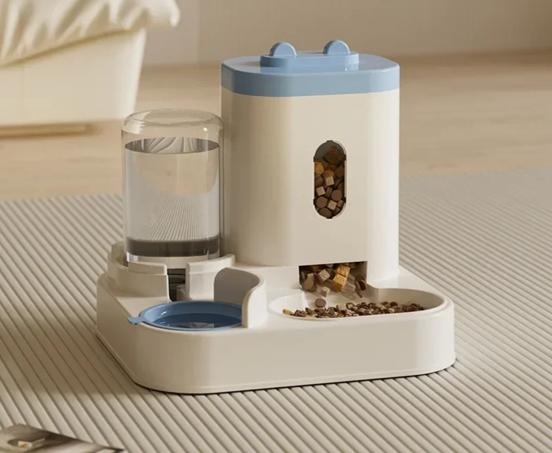The MealTime™ Combo Feeder